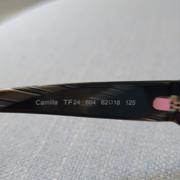 TOM FORD Camilla (unisex) sunglasses in tortoise and gold (2000s) collection - Picture 6 of 17